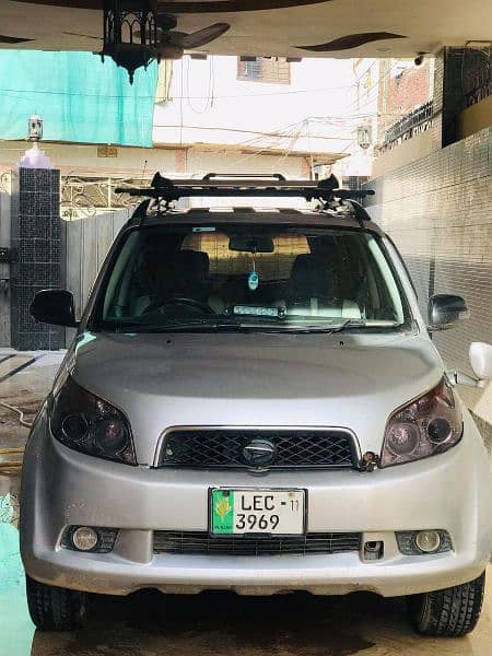 Daihatsu terios4×4     7 seater 1.5 0