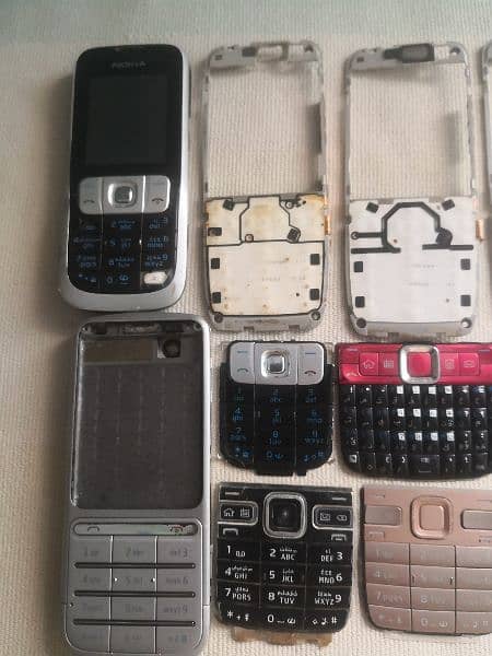 Nokia C2,C3,E52,E63,N70,3100,5320, keypads and casings 1