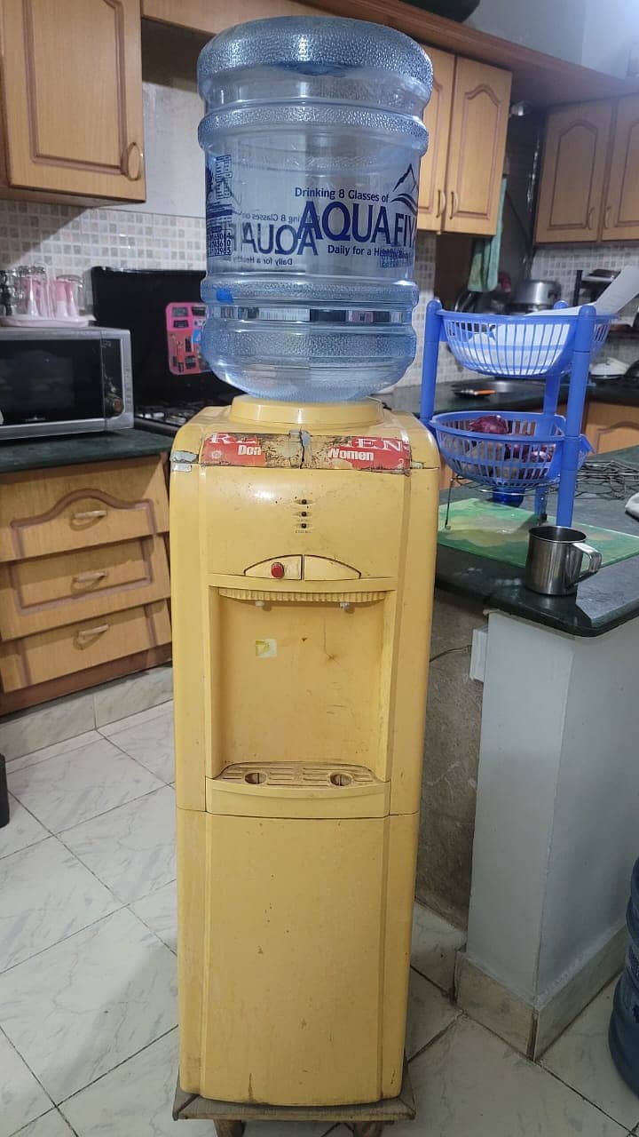 Orient Water Dispenser 0