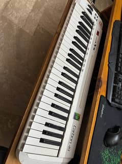 Samson C49 Carbon MIDI Keyboard
