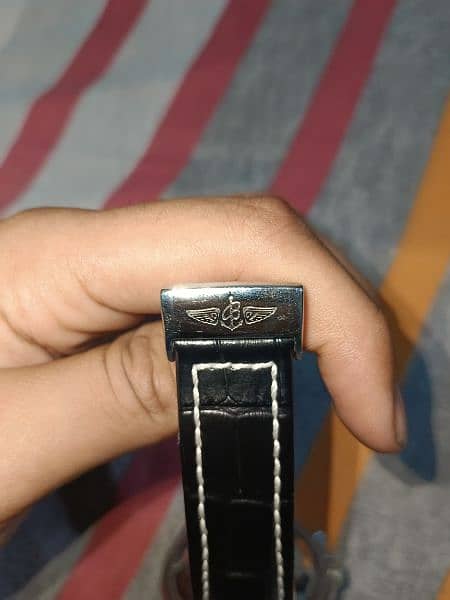 Breitling watch  10/10 condition 6