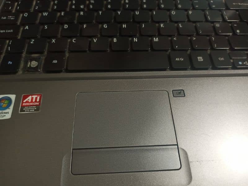 Acer laptop 5810T 1