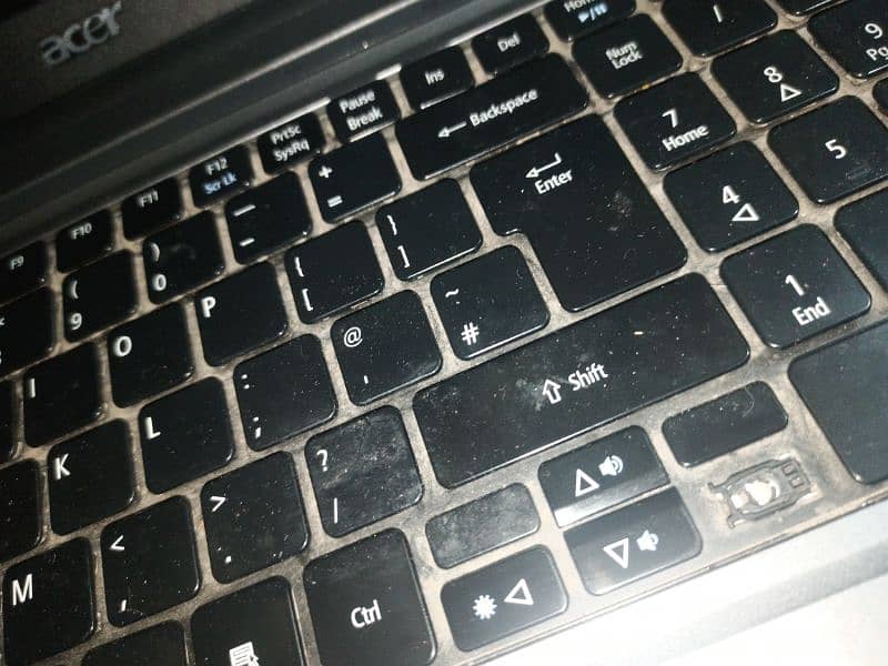 Acer laptop 5810T 5