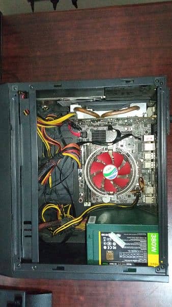 SEMI GAMING DESKTOP WITH *GRAPHICS CARD* *PRICE IS NEGOTIABLE*the 0