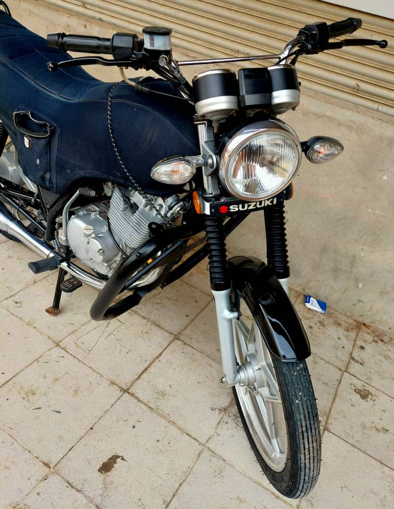 SUZUKI GS 150 SPECIAL EDITION 3