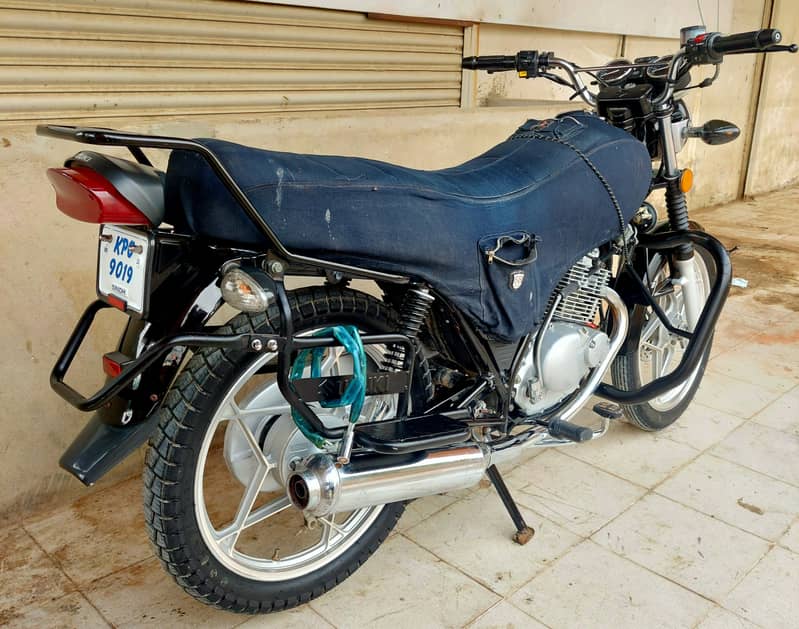 SUZUKI GS 150 SPECIAL EDITION 11