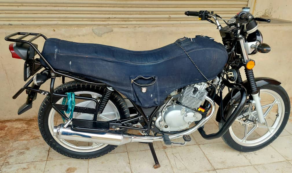 SUZUKI GS 150 SPECIAL EDITION 14