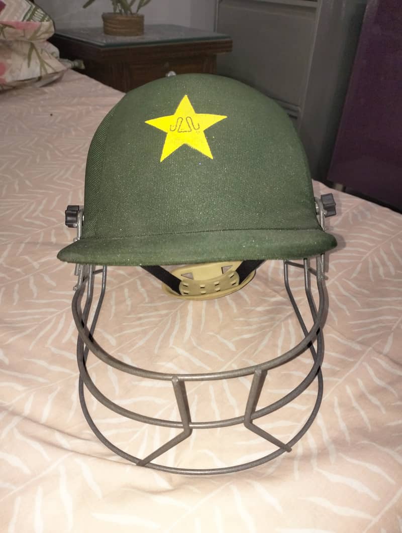 cricket full kit fresh condition slightly used without bat branded kit 10