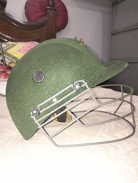 cricket full kit fresh condition slightly used without bat branded kit 11