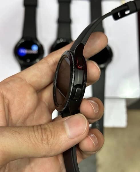 Samsung Galaxy Watch4 Classic 4