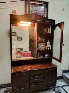 Dressing table