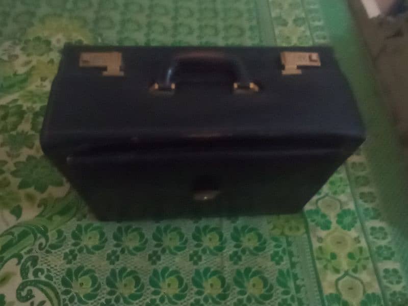 Imported Black Handbag for sale 9