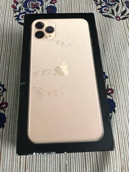 Apple iPhone 11 Pro max 64gb 4