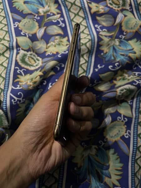 iphone xs max 256 gb pta approved dual physical with box 4