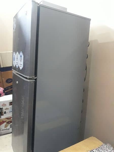 Pel Refrigerator in New Condition 1