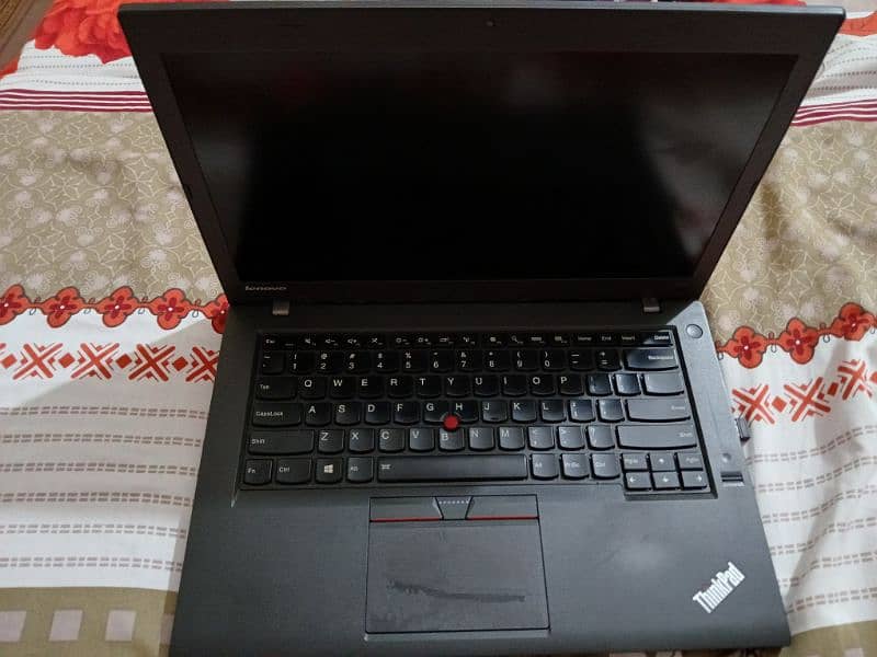 **Title:**
Lenovo ThinkPad T450 Core i5 5th Gen 8GB RAM 256GB SSD 0