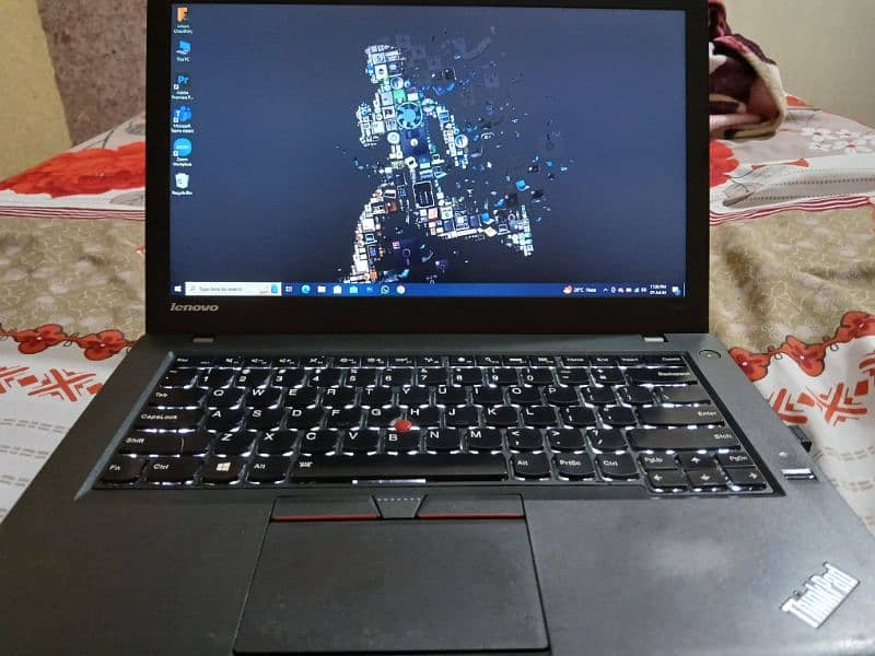 **Title:**
Lenovo ThinkPad T450 Core i5 5th Gen 8GB RAM 256GB SSD 1