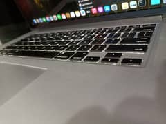 Apple Macbook pro 16gb/512ssd in 10/10 condition