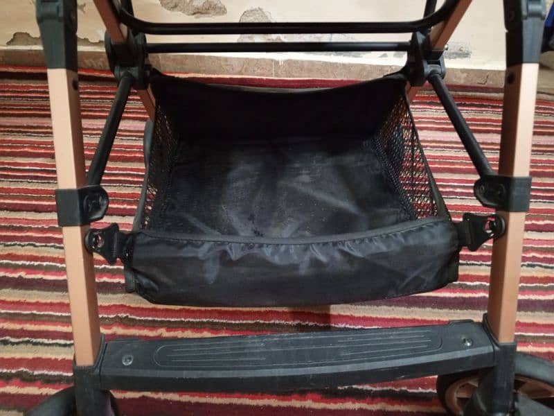 slightly used stroller 3