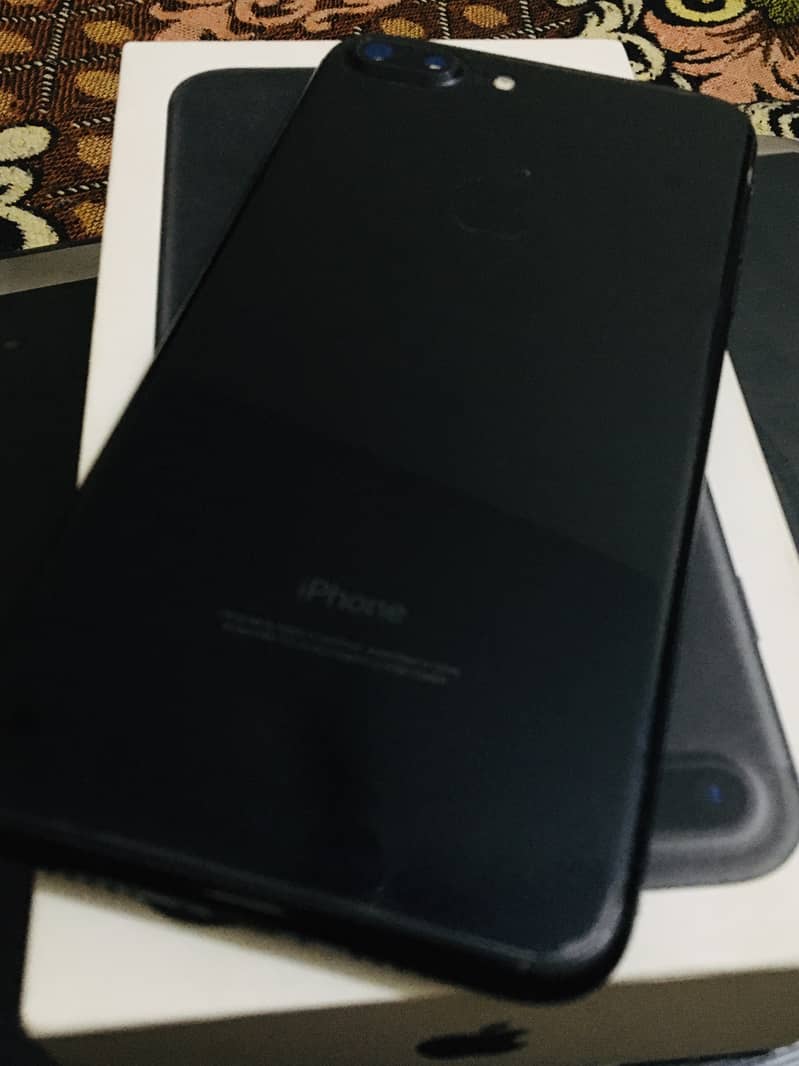 Iphone 7 Plus: 32 Gb - PTA Approved 9/10 6