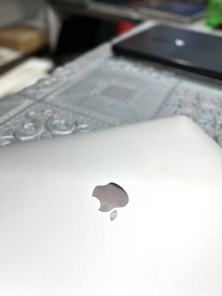 Macbook Pro 13 2020 - Year 2020 6