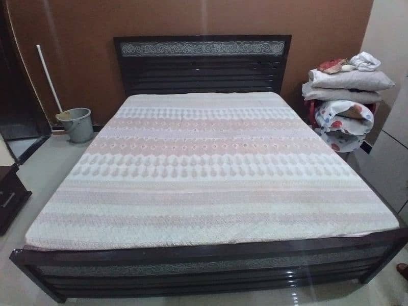 Iron Bed For Sale In Good Condition 0