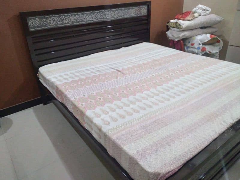 Iron Bed For Sale In Good Condition 2