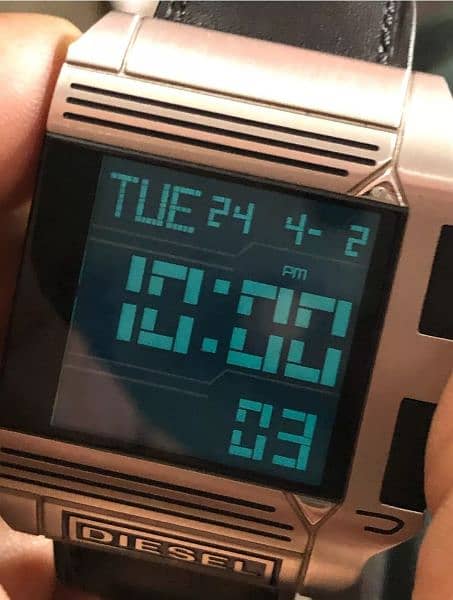 Diesel  digital  watch 2