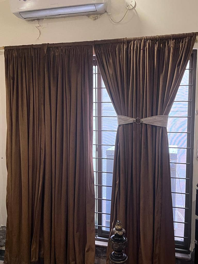 Curtain for Sale 0