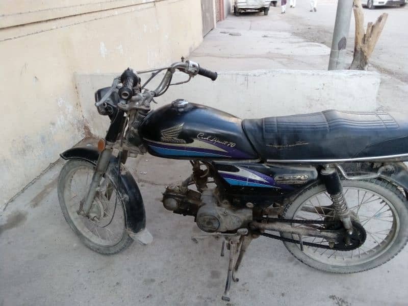 Honda 70cc Karachi number 10