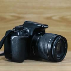 camera Canon 1300d with original charger