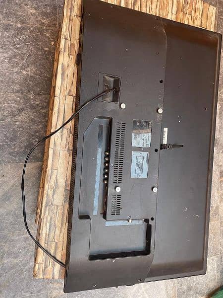 Hair LCD for sale in good condition 2