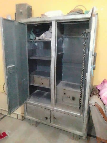 Steel cupboard 1