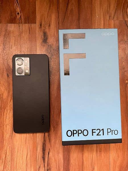 Oppo F21 (4G) with Box. Excellent 2