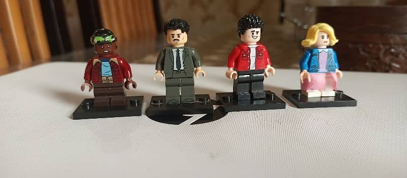 Lepin Figures superheroes 250 to 350 each 10