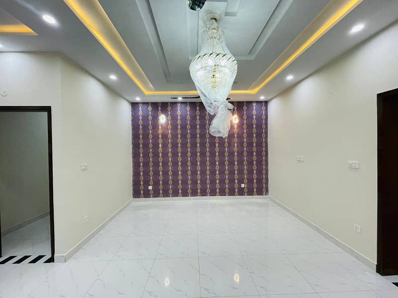 10 Marla brand new luxury House for Rent jasemeen Block BahriaTownLahore 0