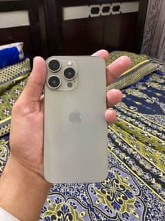 IPHONE XR CONVERTED IN 15 PRO