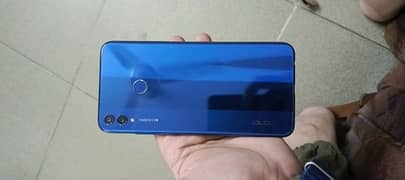 Honor 8x 4/128 with complete box PTA Approved