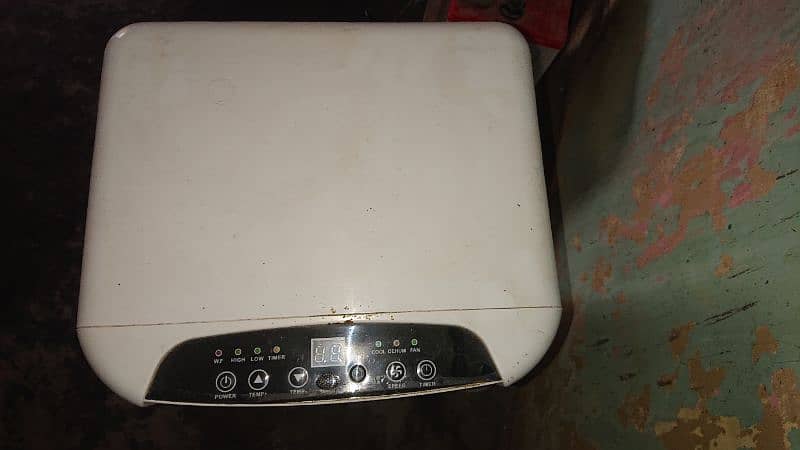 Portable ac for sale like new perfect condition 4