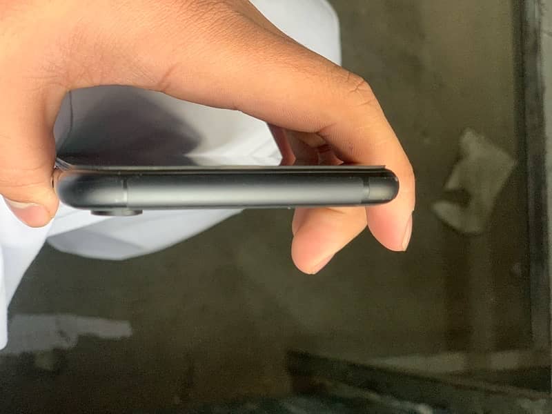 iPhone XR 64gb waterproof condition 10 by 10 non pta 1