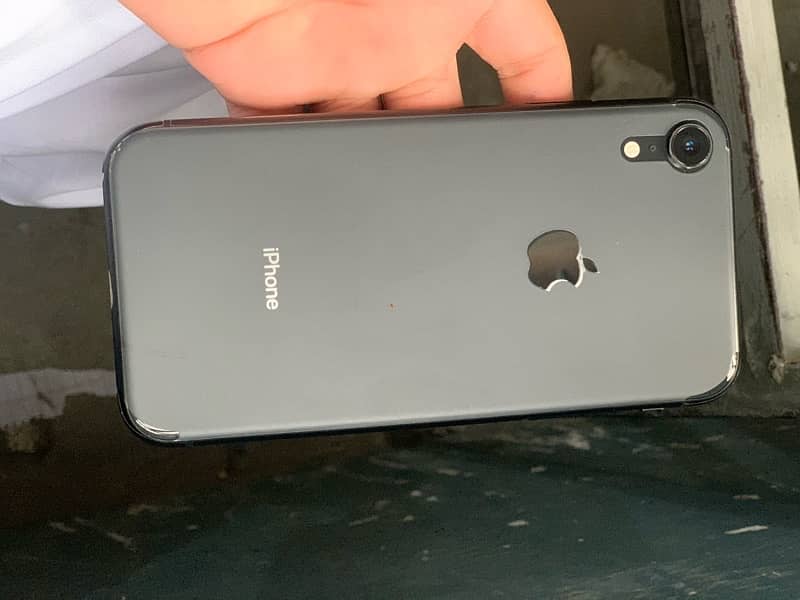 iPhone XR 64gb waterproof condition 10 by 10 non pta 4