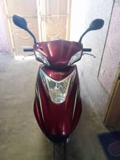 united 100 c scooty self n kick start