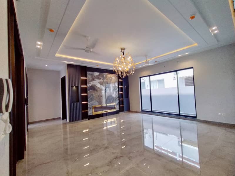 One Kanal House Available For Rent In Dha Phase 6 8