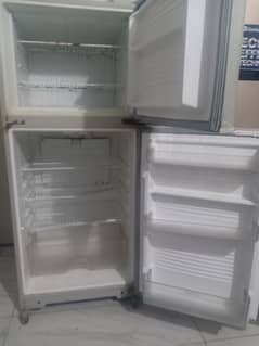 Dawlance Medium Size Inverter Refrigerator for Sale