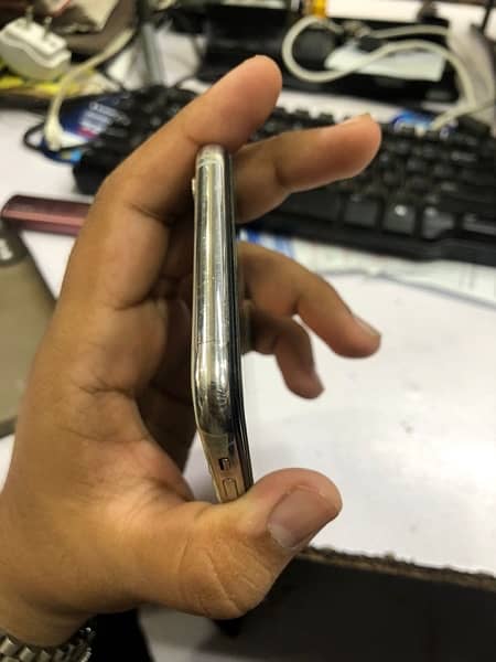 iphone xsmax 64 gb non pta 4