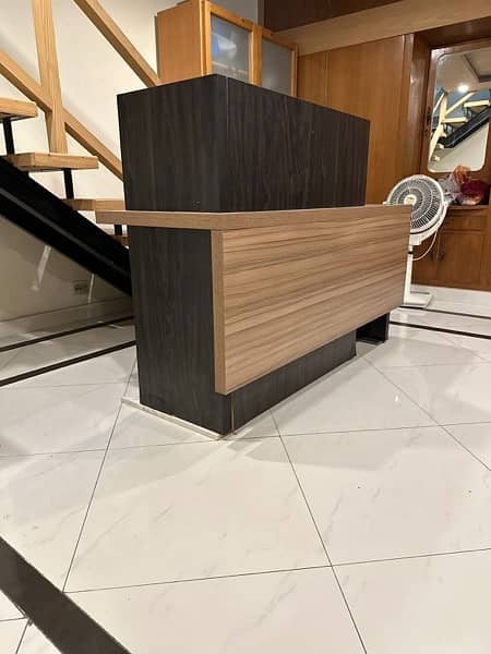 brand new interwood reception desk 2