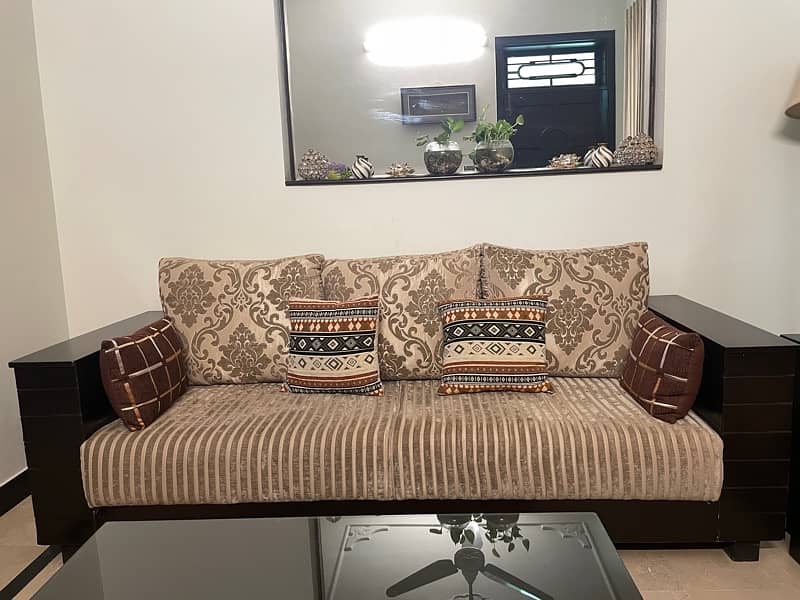 7 seater sofa set with table 2