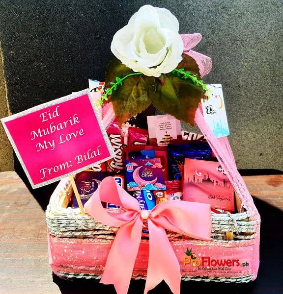 Gift Basket Box for Birthday Anniversary flowers bouquet 03008010073 7