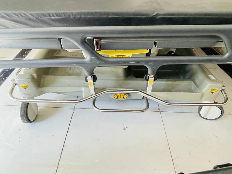 Branded Stretchers Imported Stock For Sale - Patient bed for sale 3