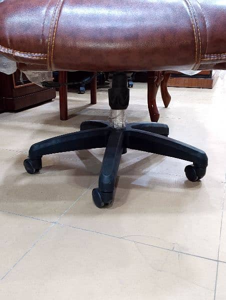 office chair available 3